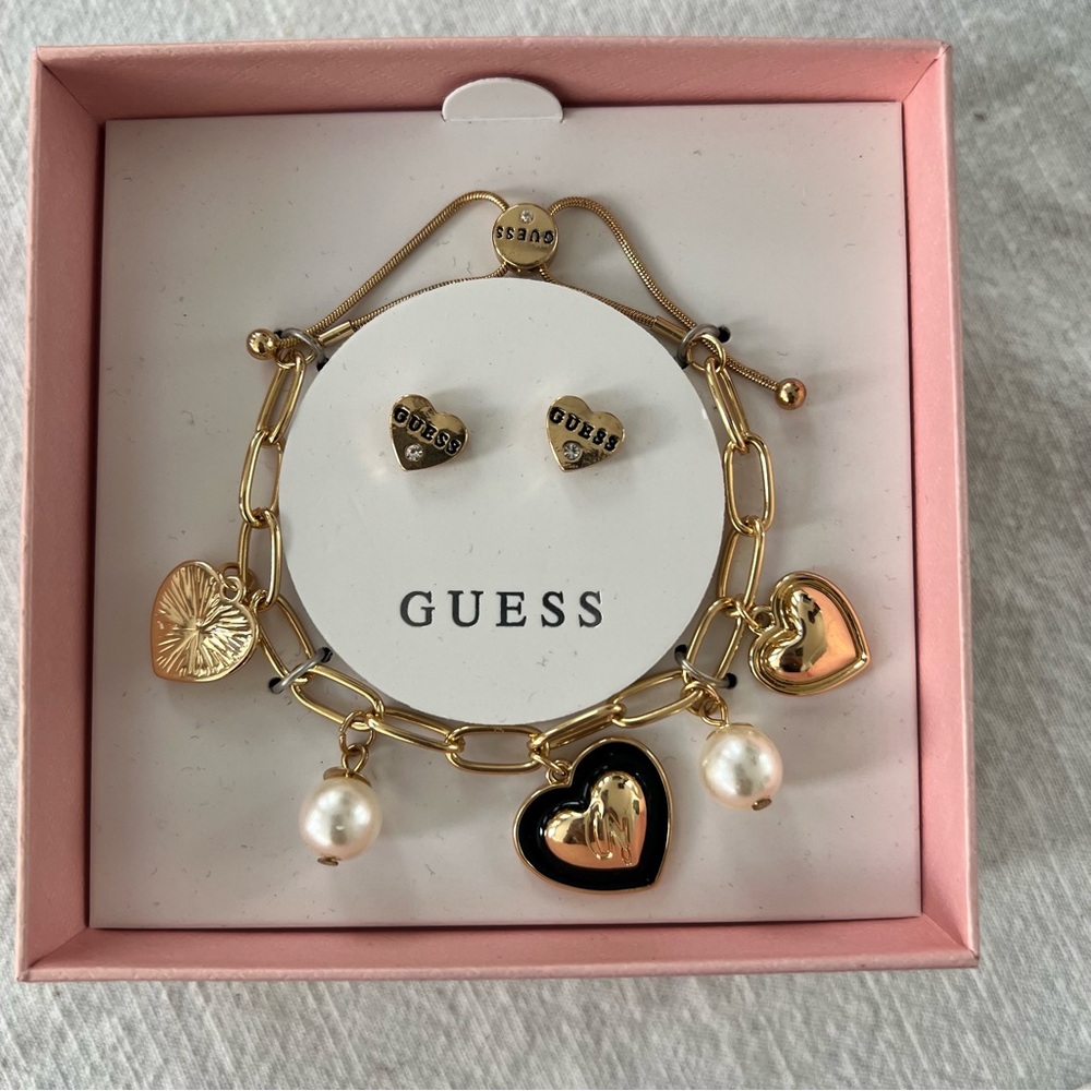 GUESS Gold Heart Pearl Jewelry Set Bracelet Earrings Signed Romantic New in Box